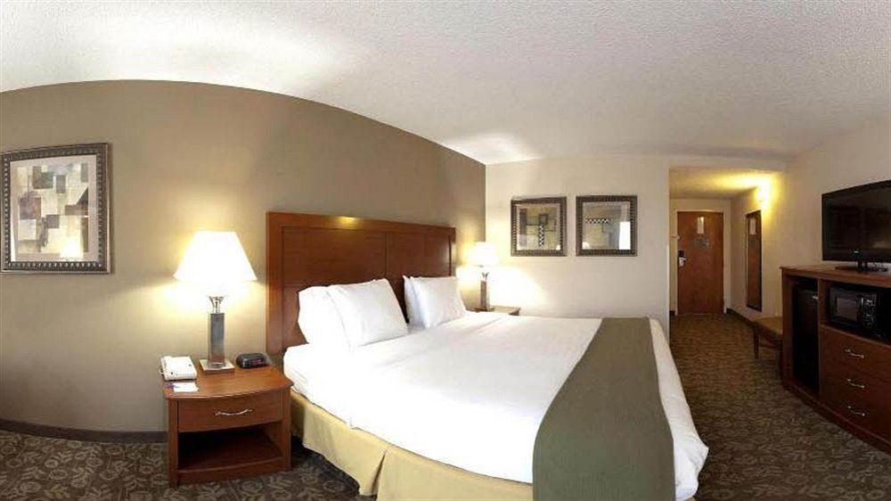 Holiday Inn Express Chapel Hill By Ihg Dış mekan fotoğraf