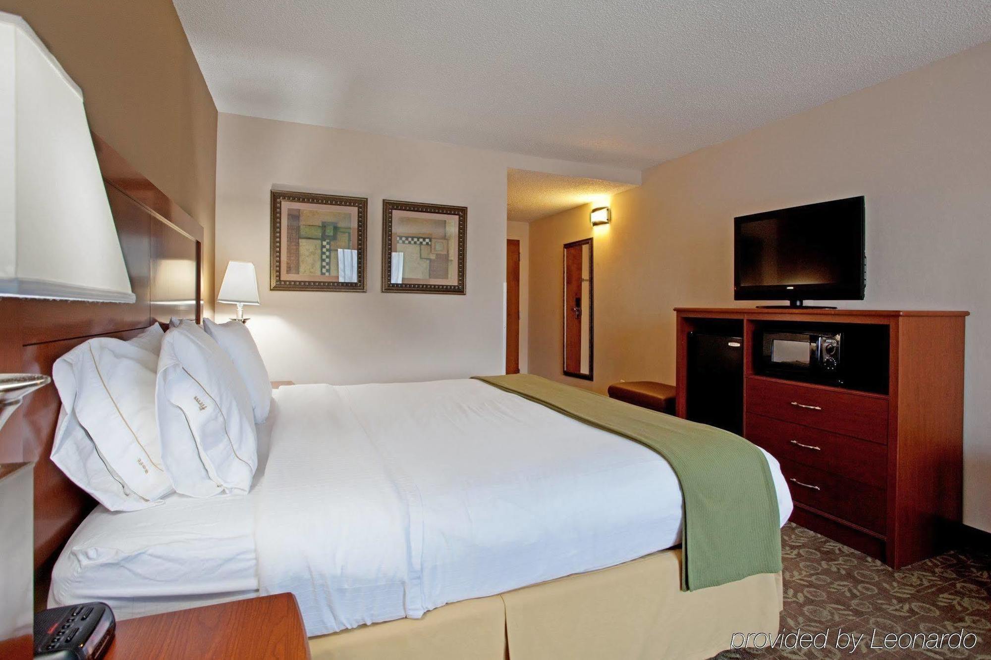 Holiday Inn Express Chapel Hill By Ihg Dış mekan fotoğraf
